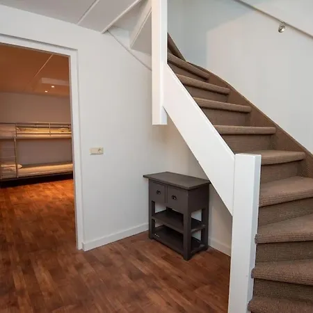 Grote Vakantiewoning 190m2! Op Ruim- En Groen Perceel *